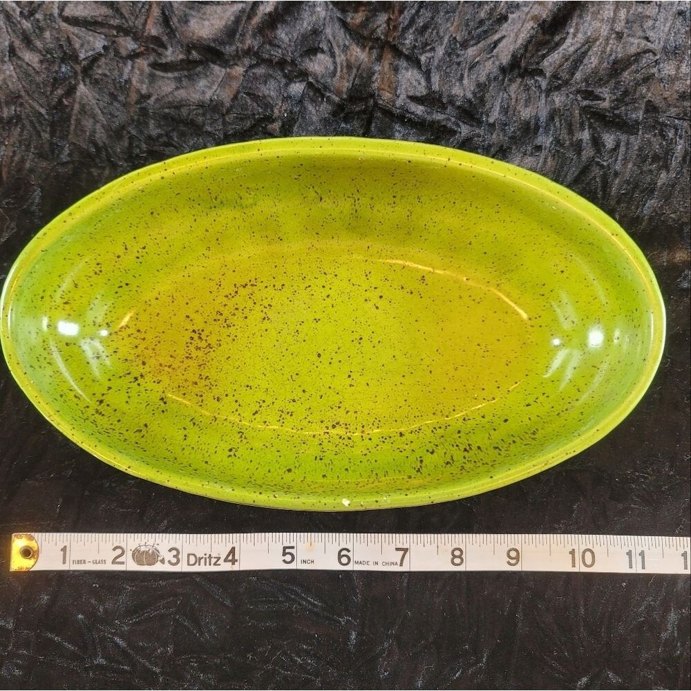 0782. 1974 ~ Vintage ~ Collectable ~ Haeger Pottery ~ Bright Green Speckled Glaz